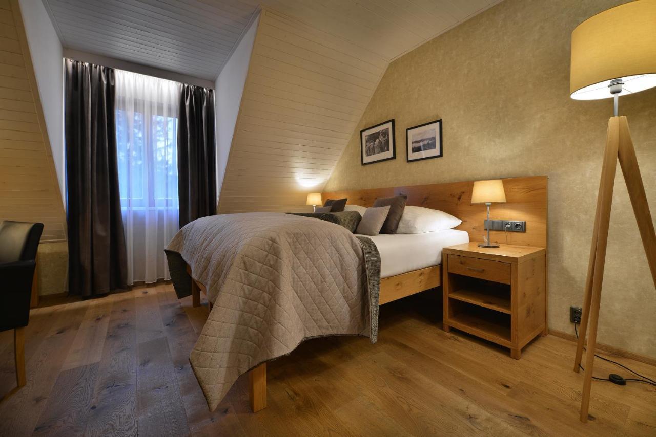Rezidence Pihel Hotel Nový Bor Buitenkant foto